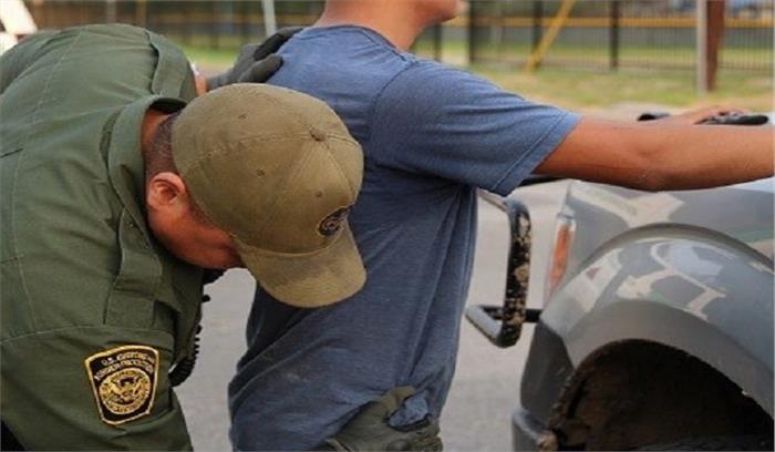 अवैध रूप से सीमा पार करने पर अमेरिका में सौ बांग्लादेशी नागरिक गिरफ्तार