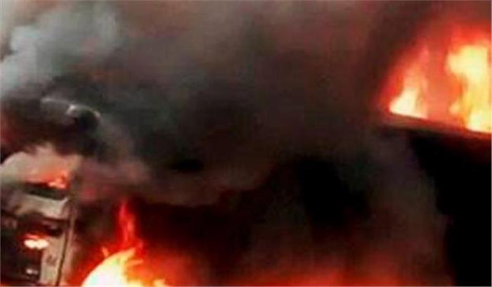 उदयपुर :दर्दनाक सड़क हादसे में महिला सहित दो जिंदा जले