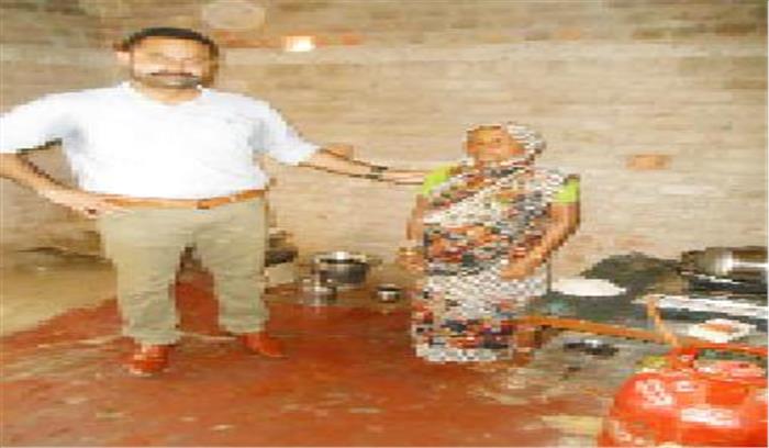 उदासा बाई को मिला पक्का मकान