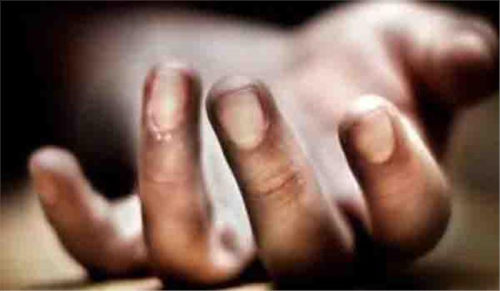 कर्नाटक में स्कूल प्रधानाध्यापक ने की खुदखुशी