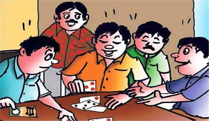 उज्जैन में 53 जुआरियों को गिरफ्तार कर 63 हजार रुपए जब्त किए