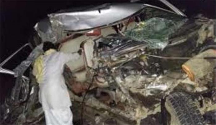 मध्यप्रदेश : सड़क हादसे में दो अधिकारी घायल