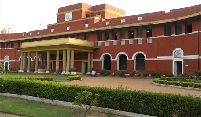 अनलॉक-4 : स्वेच्छा से स्कूल जा सकते हैं कक्षा 9 से 12 के छात्र