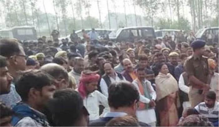 उन्नाव दुष्कर्म पीड़िता का अंतिम संस्कार किया गया