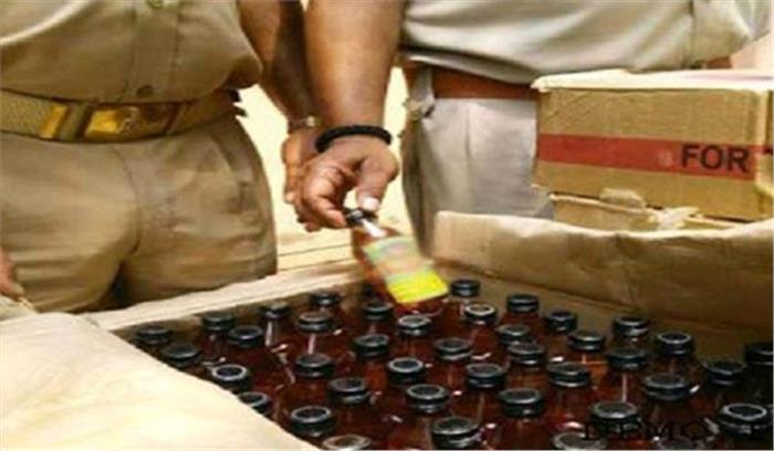 उप्र : लखीमपुर में नकली शराब फैक्ट्री पकड़ी, आरोपी गिरफ्तार