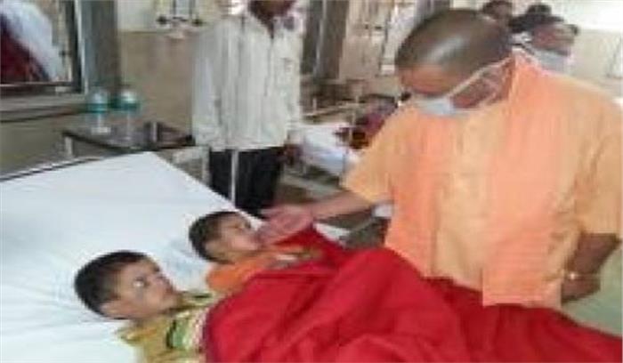 उप्र : योगी ने किया गाजियाबाद अस्पताल का दौरा