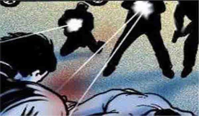 उप्र : पुलिस मुठभेड़ में घायल बदमाश गिरफ्तार