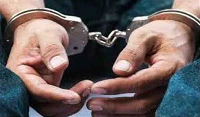 उप्र : डकैती का खुलासा 4 लुटेरे गिरफ्तार