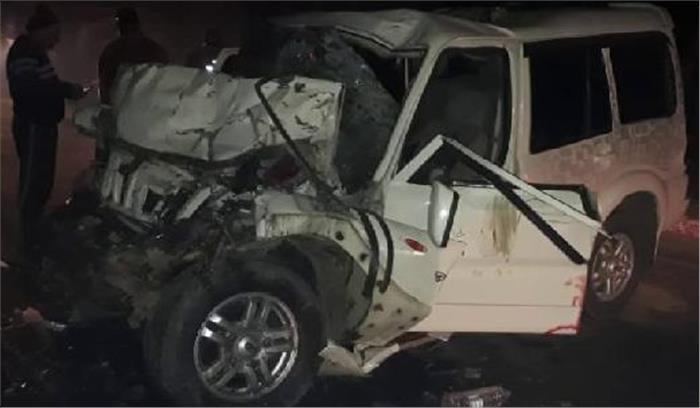 उप्र : ट्रक से टकराई स्कॉर्पियो, 5 की मौत