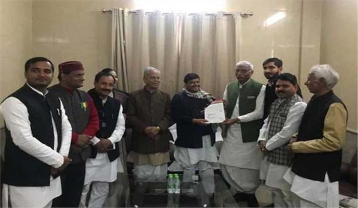 उप्र : सुन्दर लाल लोधी बने शिवपाल की पार्टी के प्रदेश अध्यक्ष