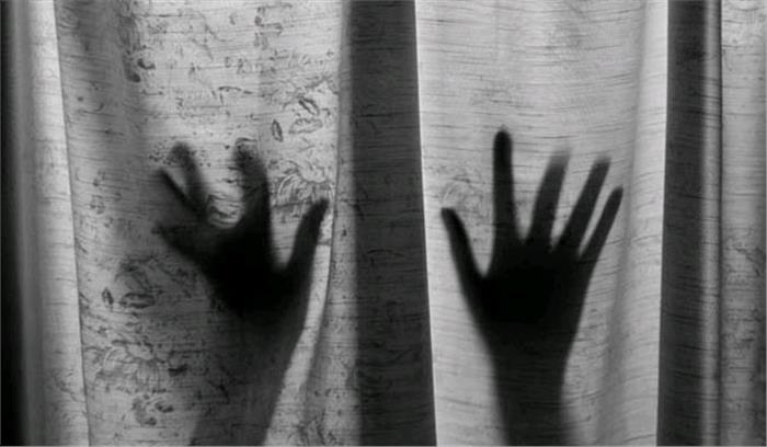 उप्र : रेलवे लाइन पर मिला किशोरी का शव, दुष्कर्म बाद हत्या की आशंका