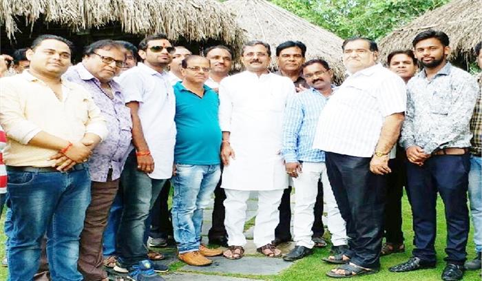 आपका और क्षेत्रवासियों से मिला प्रेम ही मेरी पूंजी : उपाध्याय आपका और क्षेत्रवासियों से मिला प्रेम ही मेरी पूंजी : उपाध्याय