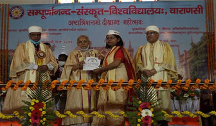 आनंदीबेन ने राहत इंदौरी के निधन पर दुःख व्यक्त किया