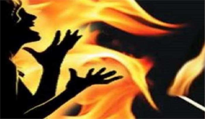 यूपी: दरिंदों ने दलित लड़की को जलाया जिंदा