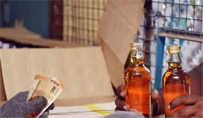 यूपी में शराब की दुकानें अब रात 10 बजे तक खुली रहेंगी यूपी में शराब की दुकानें अब रात 10 बजे तक खुली रहेंगी