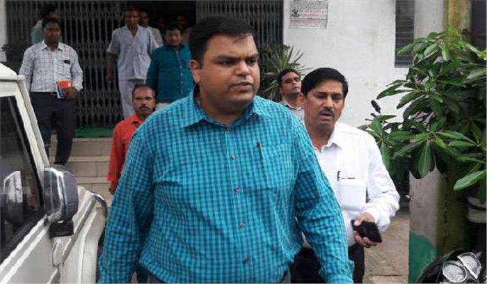 मुकेश पांडेय का शव बरामद,  सरोजनी नगर थाने में प्राथमिकी दर्ज