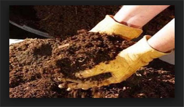 कूड़े से बन रही जैविक खाद, किसानों को कम दामों में बेचने की कवायद