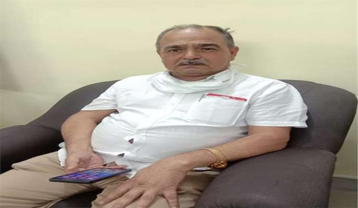 लखनऊ के सीएमओ नरेन्द्र अग्रवाल हटे, राजेन्द्र सिंह को मिली जिम्मेदारी