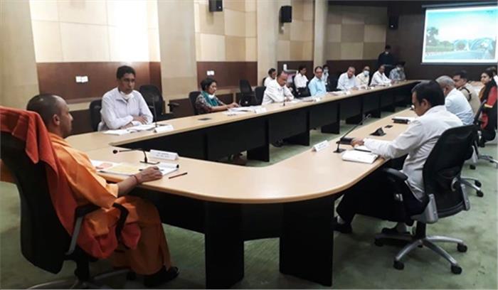 उप्र : गौतबबुद्ध नगर के डीएम हटाए गए