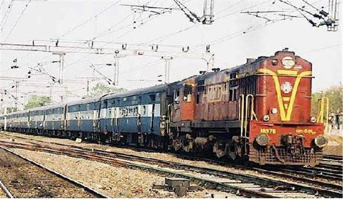 कांस्टेबल ने ट्रेन के आगे कूदकर की आत्महत्या