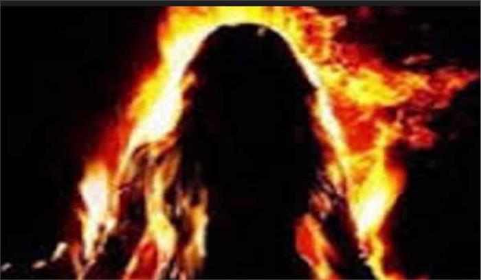 यूपी में छेड़छाड़ से तंग आकर युवती ने लगाई आग, अस्पताल में मौत