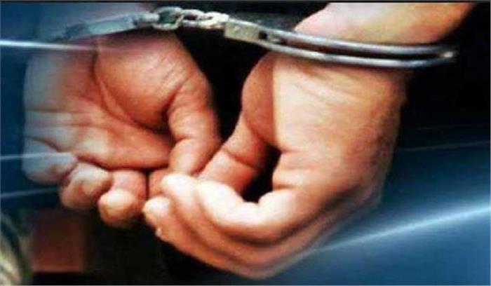 ​​​​इनामी बदमाश को एसटीएफ ने किया गिरफ्तार