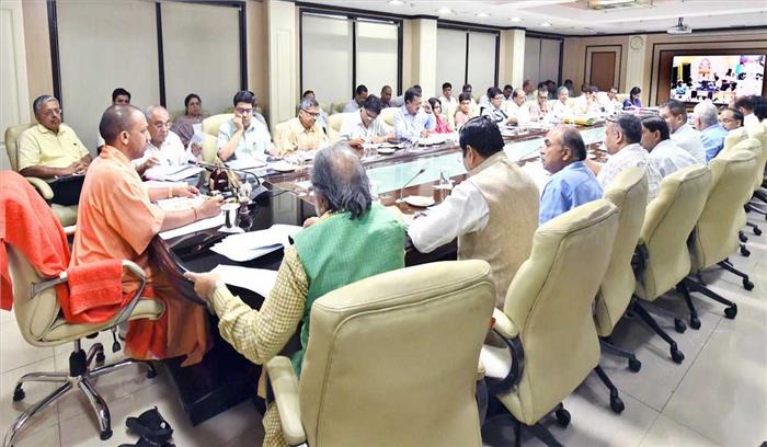 सांसद आदर्श ग्राम योजना की योगी आदित्यनाथ ने की समीक्षा सांसद आदर्श ग्राम योजना की योगी आदित्यनाथ ने की समीक्षा