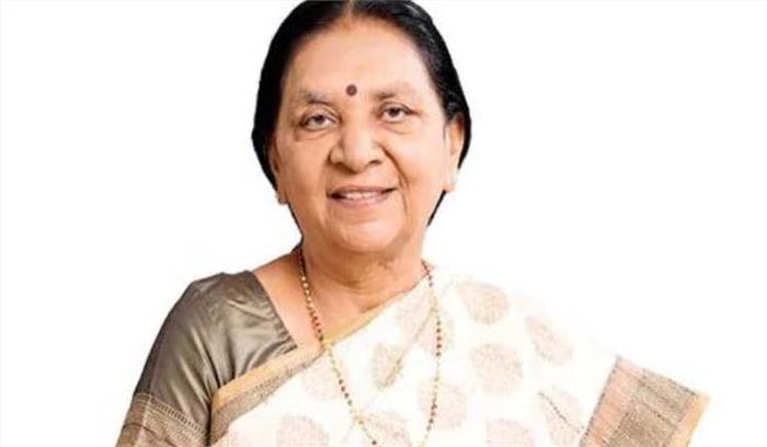 बुलन्दियों पर पहुंचना तो आसान है लेकिन उस पर ठहरना थोडा कठिन: आनंदीबेन