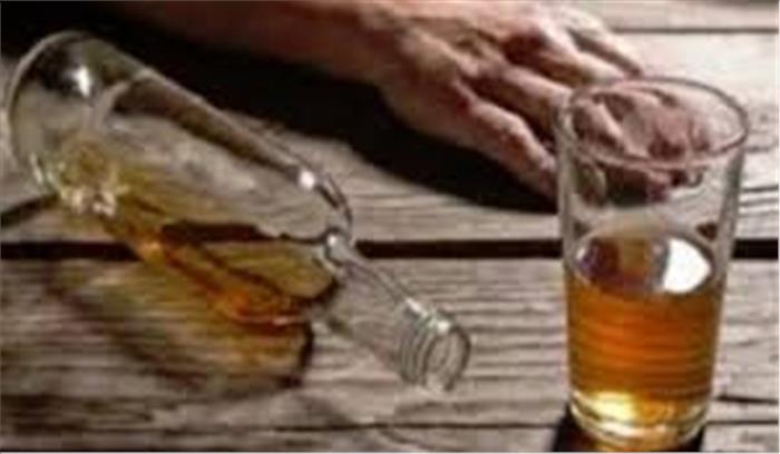 यूपी :एसटीएफ ने आगरा से एक तस्कर को गिरफ्तार कर पकड़ी 33 लाख की शराब