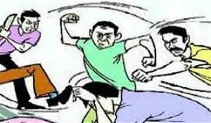 उत्तर प्रदेश : 2 पक्षों में खूनी संघर्ष, 1 की मृत्यु, 3 घायल