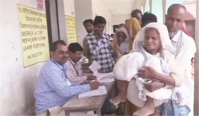 बिहार उपचुनाव में  करीब 50 प्रतिशत मतदान हुआ