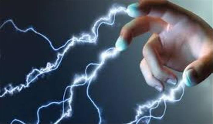 देवरिया में बिजली गिरने से चार की मौत