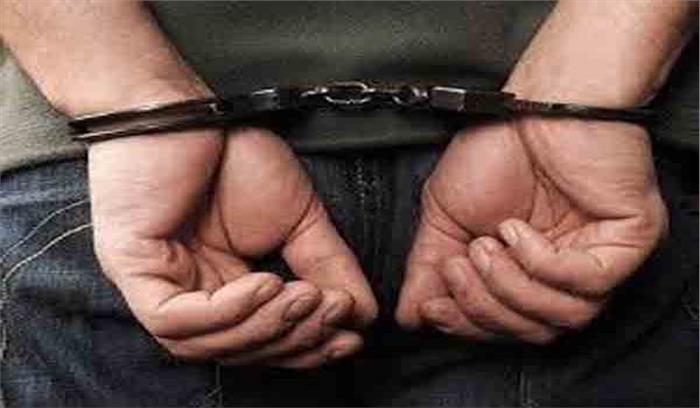 बुलंदशहर पुलिस ने किया फरार हत्यारोपी इनामी मां-बेटा गिरफ्तार