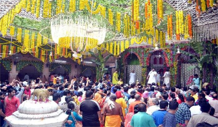 मथुरा: हिंडोला उत्सव बुधवार से शुरू मथुरा: हिंडोला उत्सव बुधवार से शुरू