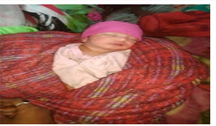 उत्तर प्रदेश : प्रसूता ने चलती बाइक पर बच्ची को दिया जन्म