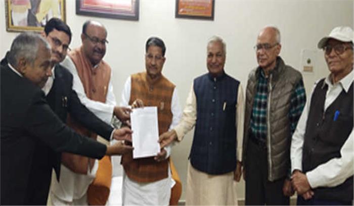 लखनऊ के काफी हाऊस को बचाने मिला प्रतिनिधिमंडल मंत्री से