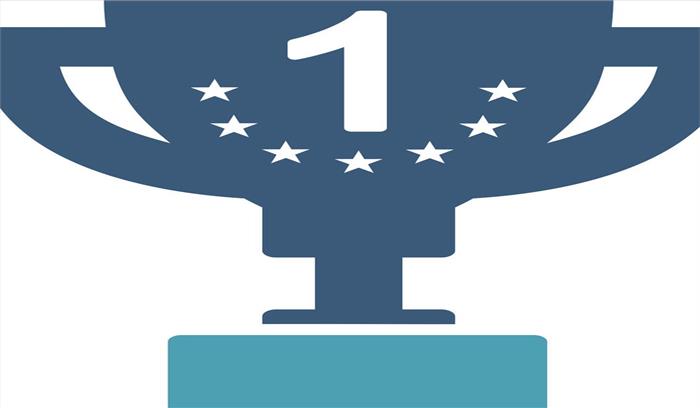 उप्र : महोबा जिले की रजत जयंती की प्रतियोगिता में छात्रा श्रेया को मिला प्रथम पुरस्कार उप्र : महोबा जिले की रजत जयंती की प्रतियोगिता में छात्रा श्रेया को मिला प्रथम पुरस्कार