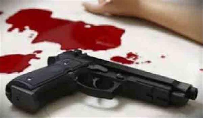 एटा में विवाहिता ने खुद को गोली मारकर की आत्महत्या