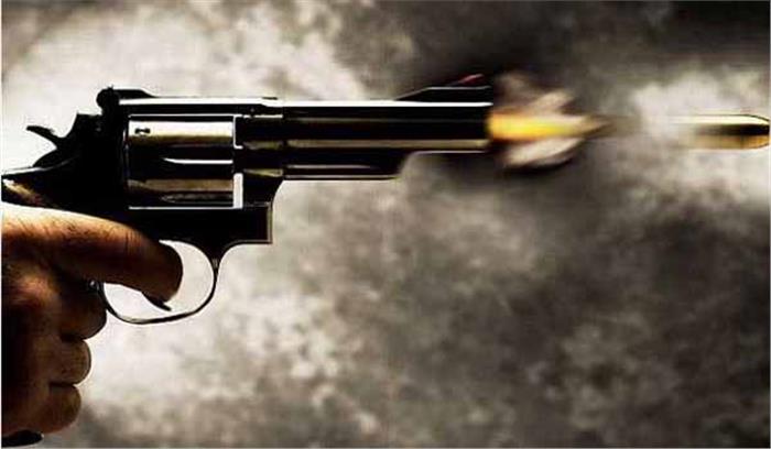 यूपी: पुलिस मुठभेड़ में बदमाश और पुलिस उपनिरीक्षक घायल