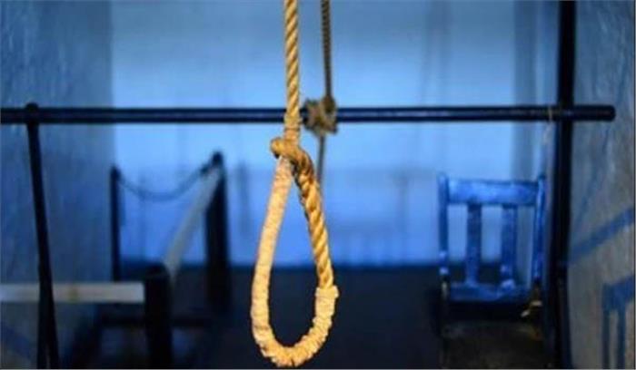 बरेली में छेड़छाड़ से परेशान 12वीं की छात्रा ने फाँसी लगाकर आत्महत्या की