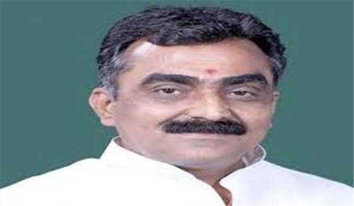 उत्तर प्रदेश के हमीरपुर में योगी के आगमन की तैयारी जोर शोर पर