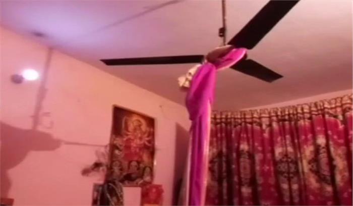 इलाहाबाद :एक ही परिवार के 5 लोगों की हत्या,पति ने लगाई फांसी