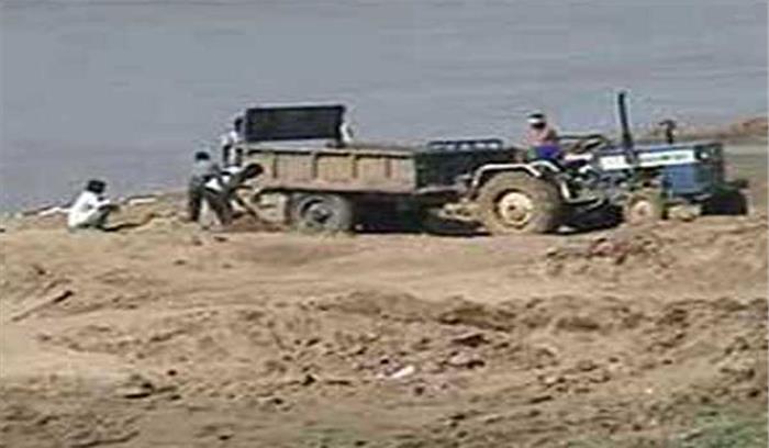 इटावा: दस खनन माफियाओं के खिलाफ मुकदमा दर्ज