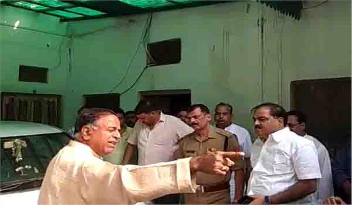 मैनपुरी में कांस्टेबल को गोली मारने वाला इनामी बदमाश गिरफ्तार