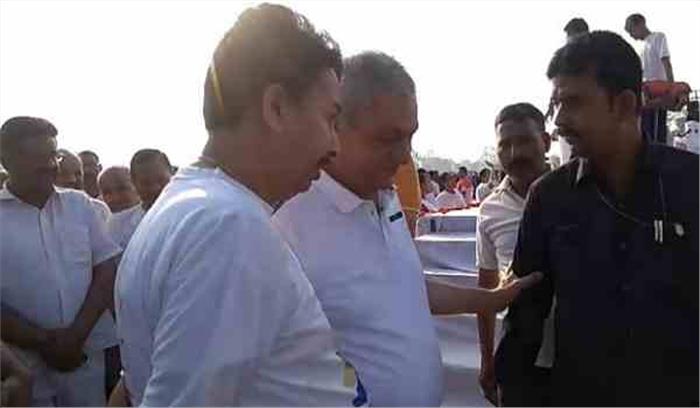 जूता विवाद में फंसे उप्र के मंत्री  चौधरी लक्ष्मी नारायण​​​​​​​