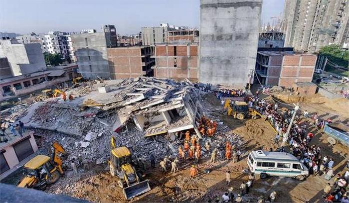 ग्रेटर नोएडा इमारत हादसे में मरने वालों की संख्या बढ़कर 9 हुई