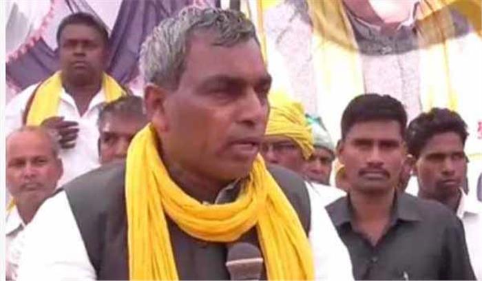 यूपी: बच्चे की मौत के समय मंत्री ओमप्रकाश राजभर कार में ही मौजूद थे