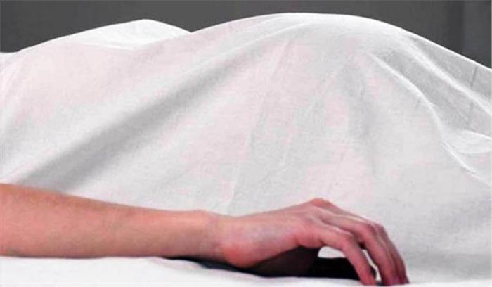 यूपी: सड़क दुर्घटना में बेटे सहित गर्भवती महिला की मौत