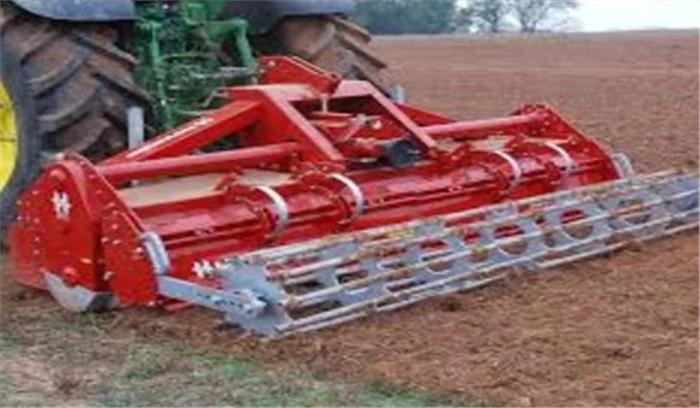 उत्तर प्रदेश : खेत में जुताई करते समय रोटावेटर मे फंसकर किशोर की मौत