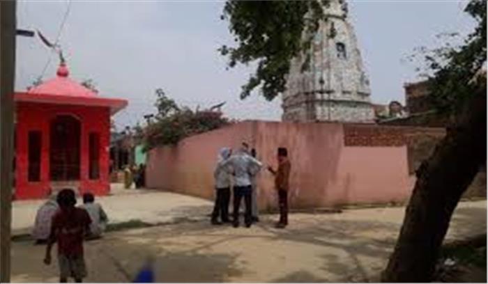 संभल में पुजारी और उसके बेटे ने की आत्महत्या संभल में पुजारी और उसके बेटे ने की आत्महत्या